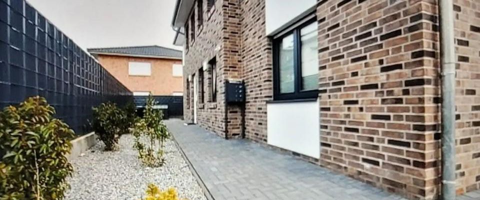 *Obergeschoßwohnung mit Balkon* – in Himmelpforten - Foto 1