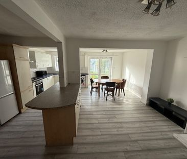 Room in a Shared House, Third Avenue, BS7 - Photo 2