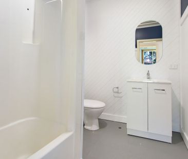 Comfort Meets Convenience - Photo 3