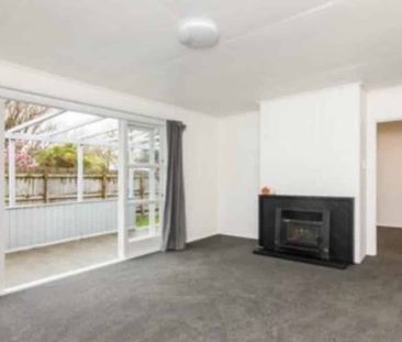 Feilding Flair - Chic, Updated Home with Unmatched Appeal! - Photo 1