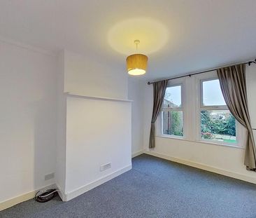 1 bedroom ground floor flat to rent - Photo 2