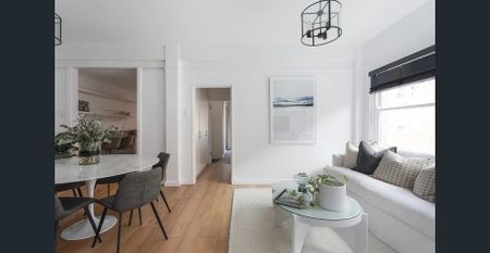 Art Deco Reimagined: Stunning Modernist Sanctuary - Photo 2