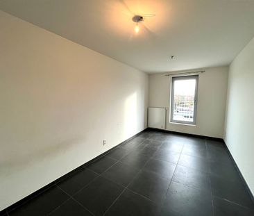 Ruim duplex appartement met 2 slaapkamers - Photo 2