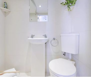 Silver Ensuite (Low Fl) - Photo 6