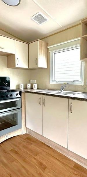 3 bed Park Home in Coast Road Corton, Lowestoft, NR32 5LQ - Photo 1