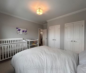 For Lease - 152 Bishop Drive, Barrie, Ontario - Photo 2