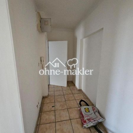 Zentrale Wohnung mit Balkon am Bergischen Ring - Photo 2