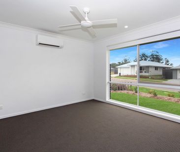 Stylish Family Living at Its Finest - Photo 4