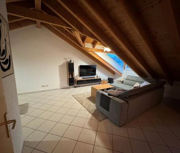 Geräumige DG Wohnung mit Aussicht in Lörrach Stadtzentrum - Photo 1