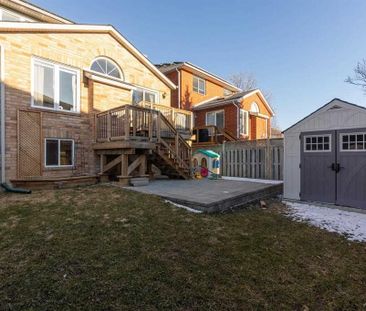 For Lease - 521 Heddle Crescent, Newmarket, Ontario - Photo 2