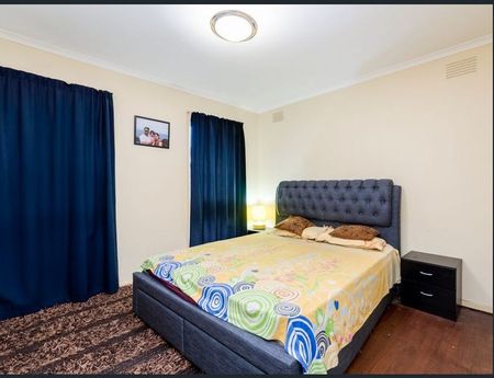 2 Belmar Street, Cranbourne, VIC 3977 - Photo 2