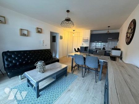 T2 MEUBLE DANS RESIDENCE AVEC PISCINE - Photo 2