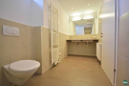 Helle 5-Zimmer-Wohnung mit Westbalkon, Klimaanlage und Tiefgarage - Photo 3