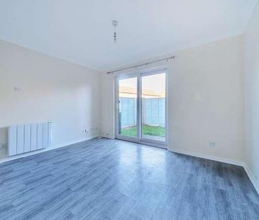 Cairngorm Road, Thatcham, RG19 - Photo 2