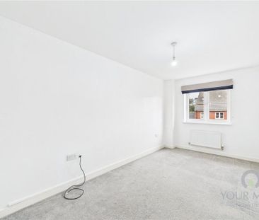 4 bedroom semi-detached house to rent - Photo 3