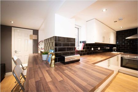 19 Estcourt Terrace, Leeds, LS6 3EX - Photo 4