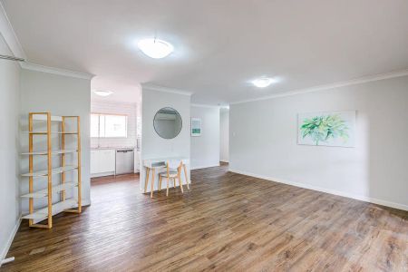 1/179 Sir Fred Schonell Drive, St Lucia QLD 4067 - Photo 3