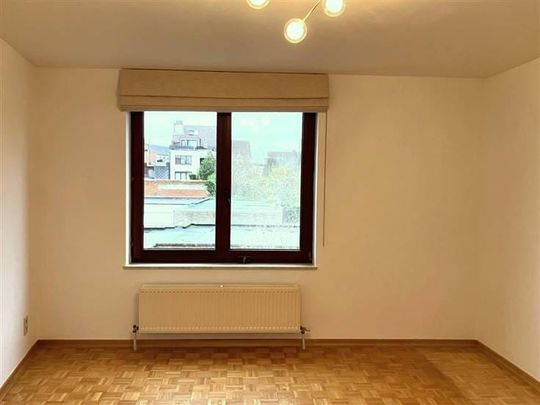 Appartement te huur - Photo 1