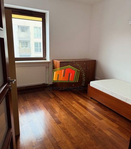 Warszawa M., Warszawa, Wilanów, Miasteczko Wilanów - Zdjęcie 5