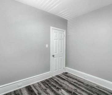 For Lease - 44 Sanford Street, Barrie, Ontario - Photo 3