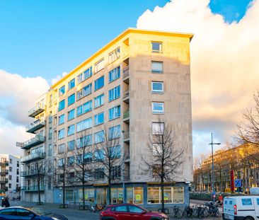 Zonnig hoek appartement met twee slaapkamers - Photo 4