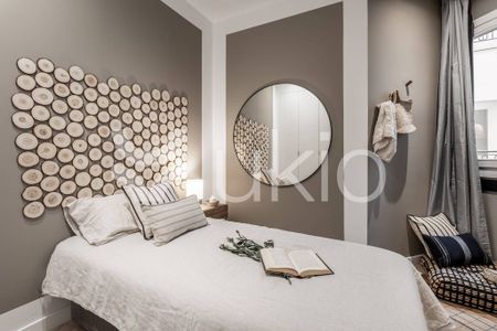 5 room luxury Apartment for rent in Madrid, Community of Madrid - Photo 2