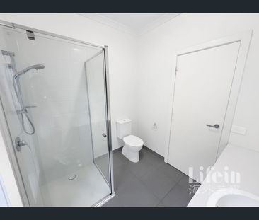 9 Ashbury Rise, Berwick, Vic 3806 - Photo 4
