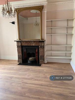 5 bedroom semi-detached house to rent - Photo 1