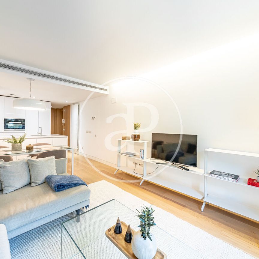 Flat for rent in Génova. - Photo 1