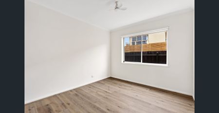 Renovated Delight! - Photo 3