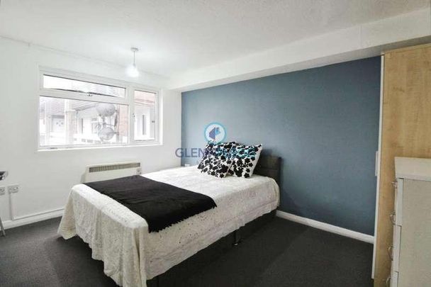 Seymour Road, Slough, SL1 - Photo 1