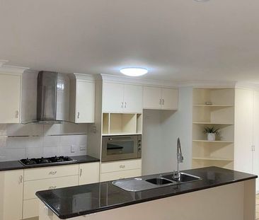 1 Hawkins Street, Bucasia QLD 4750 - House For Rent | Domain - Photo 4