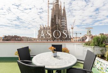 Apartment 63m² with terrace to rent in Dreta de l'Eixample, Barcelona