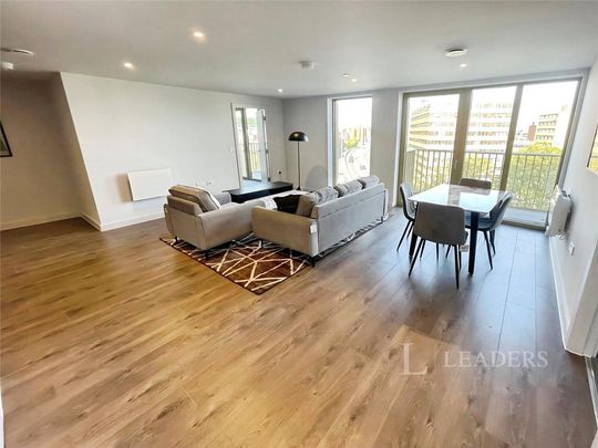 2 bedroom flat to rent - Photo 1