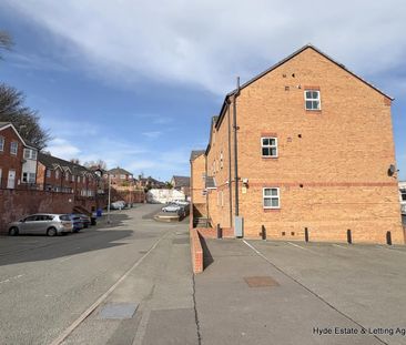 Hartshill House, St. Andrews Square, Stoke-On-Trent, ST4 7GD - Photo 3