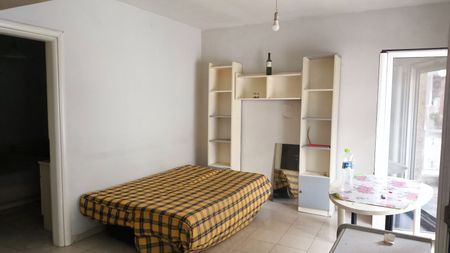 Μονοκατοικία για ενοικίαση Άγιος Κοσμάς (Εύοσμος) - Photo 5