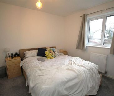 2 bedroom end of terrace house to rent - Photo 3