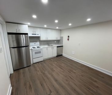 For Lease - 1394 Largo Crescent Unit# Lower, Oshawa, Ontario - Photo 3