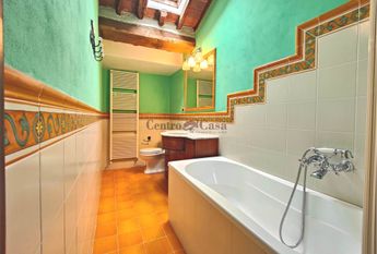 Elegante appartamento rustico in casa colonica