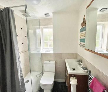 2 bedroom end of terrace house to rent - Photo 6