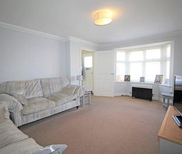 3 bedroom detached house to rent - Photo 2