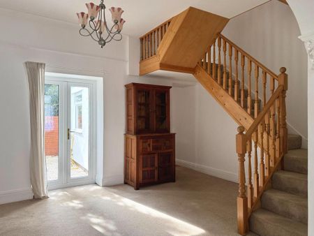 2 bedroom terraced house to rent - Photo 4