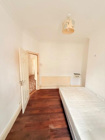 4 bedroom terraced house to rent - Photo 4