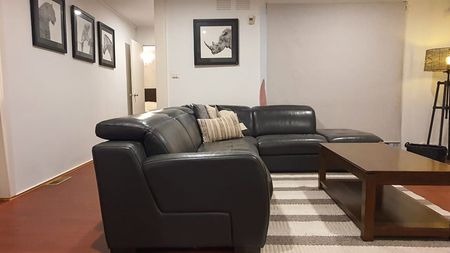 Glen Waverley - Photo 2