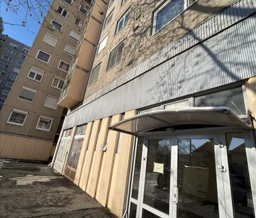 Kiadó újszerű állapotú panel lakás - Győr - Fotó 6