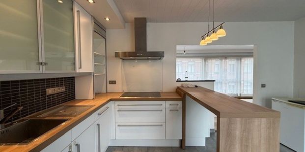 Appartement te huur in Zwijnaarde voor € 2.000 met 4 slaapkamers - Photo 1