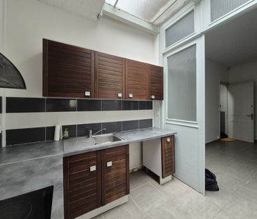 Location Appartement 2 pièces 45m² LILLE 59260 - Photo 3