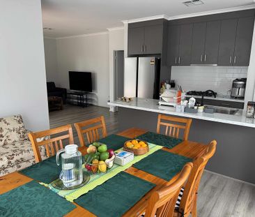 4-bedroom shared house / townhouse, Murray street - Photo 3