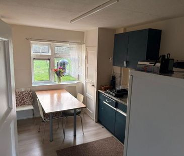 3 bedroom detached house to rent - Photo 5