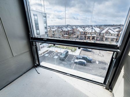 For Lease - 3250 Carding Mill Trail Unit# 404, Oakville, Ontario - Photo 5